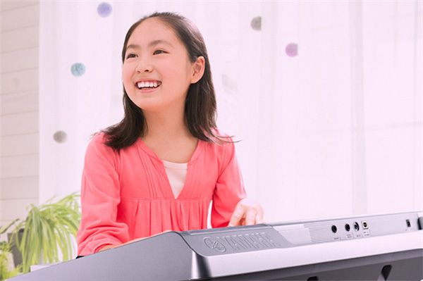 YPT-370電子琴